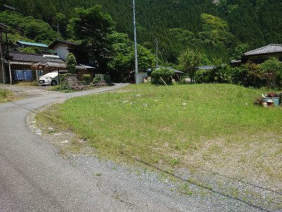 西方向より