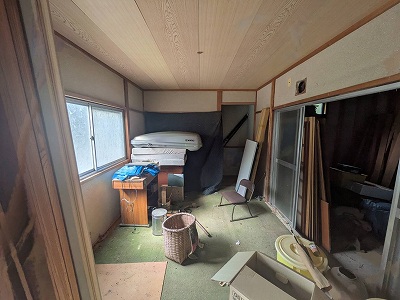 倉庫内