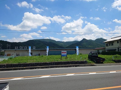 西方向より